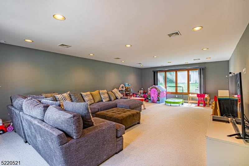 White Meadow Lake - Residential