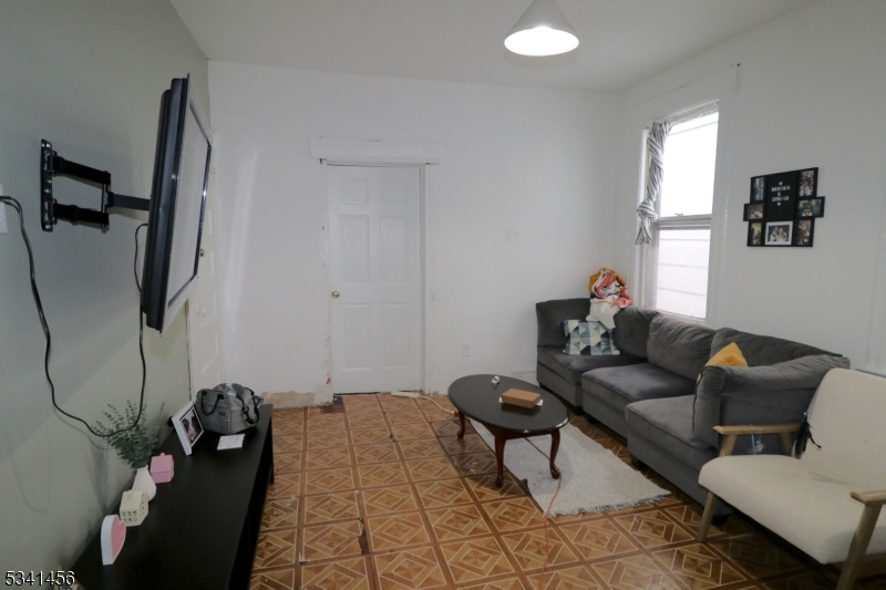 Ironbound - Residential Income