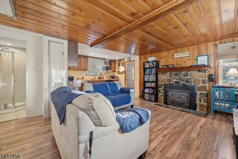 HIGHLAND LAKES - Residential