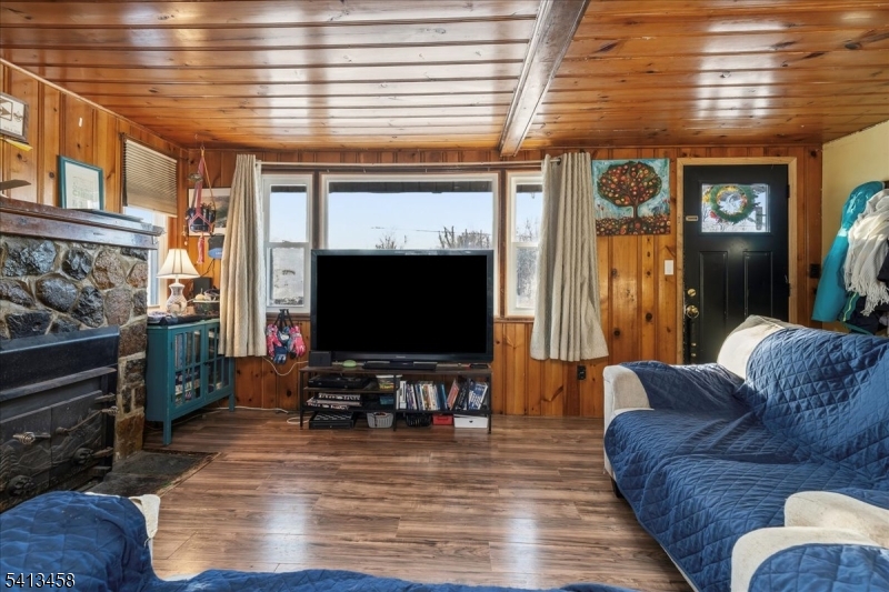 HIGHLAND LAKES - Residential