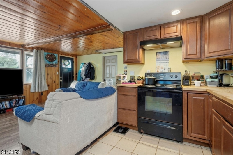 HIGHLAND LAKES - Residential