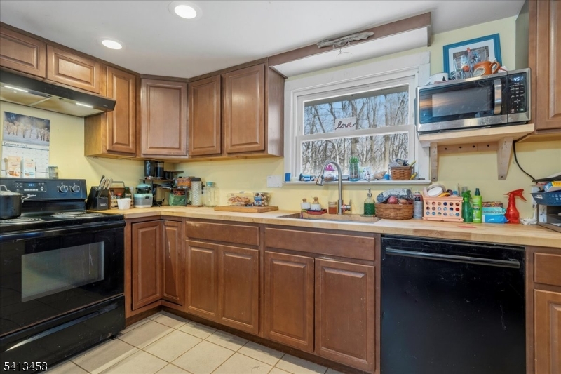 HIGHLAND LAKES - Residential