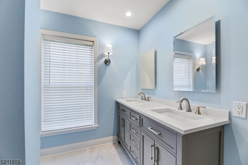 Rolling Hill - Residential