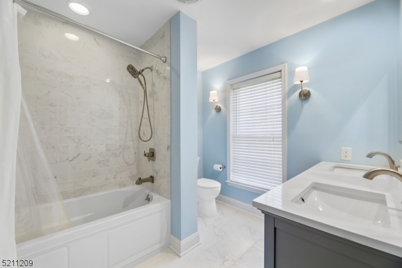 Rolling Hill - Residential