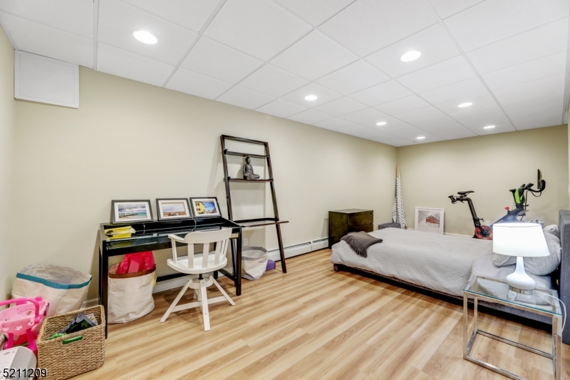 Rolling Hill - Residential