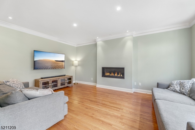 Rolling Hill - Residential