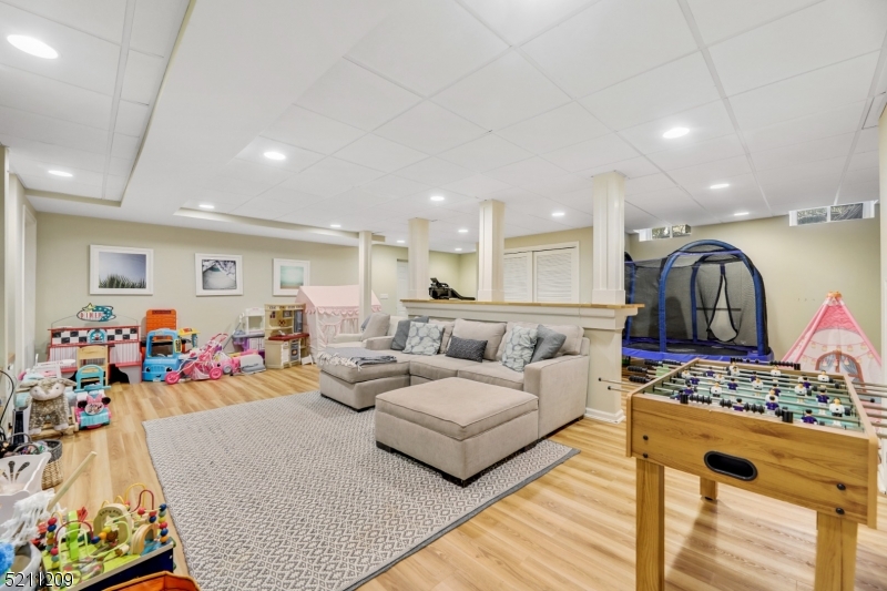 Rolling Hill - Residential