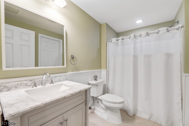 Rolling Hill - Residential