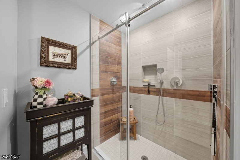 Fox Crest - Residential