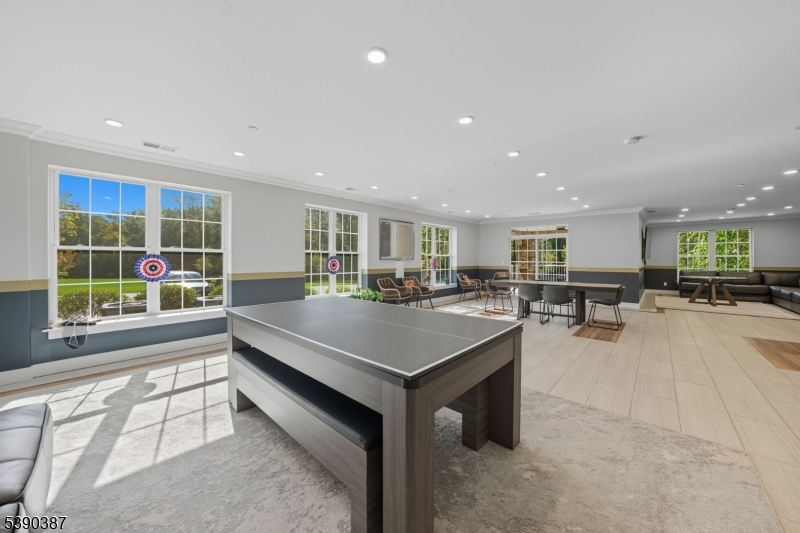 Fox Crest - Residential