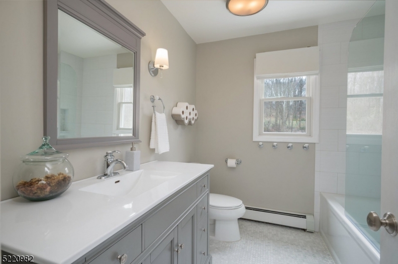 Apple Hill Estates - Residential