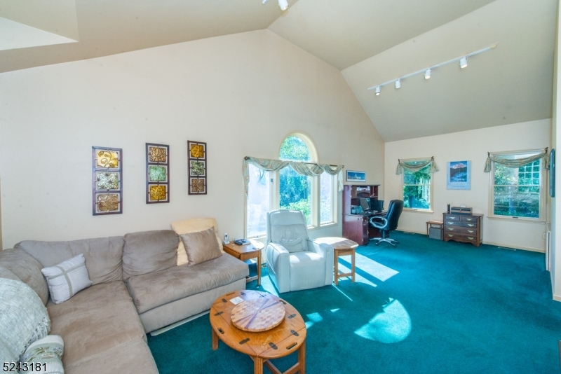 Hunter's Ridge - Residential