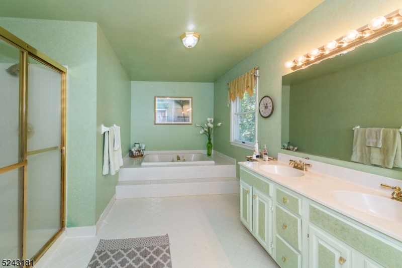 Hunter's Ridge - Residential