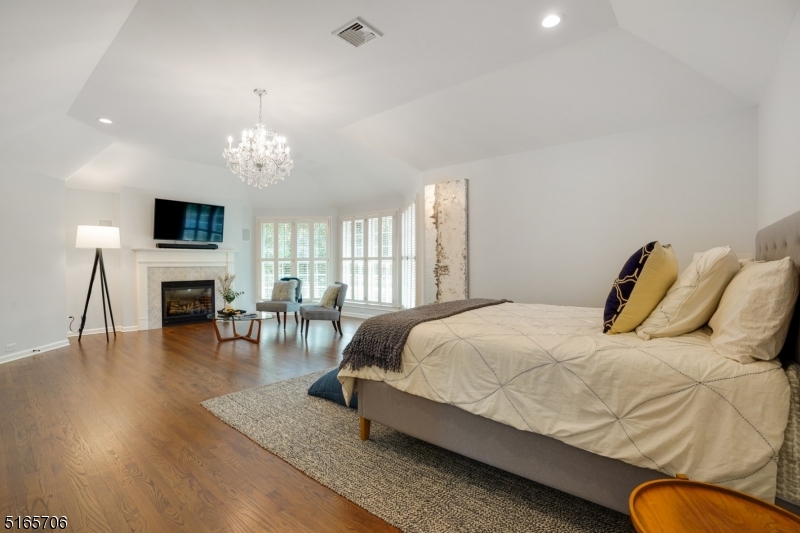 Upper Washington - Residential