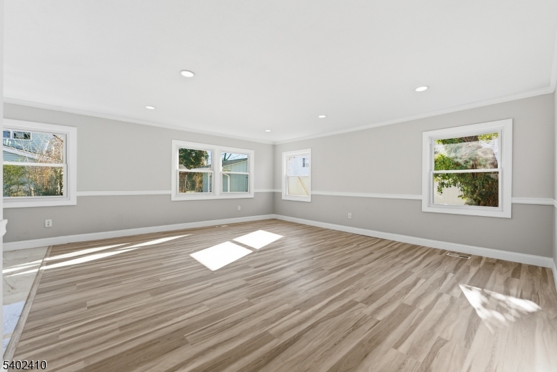 Garfield - Residential