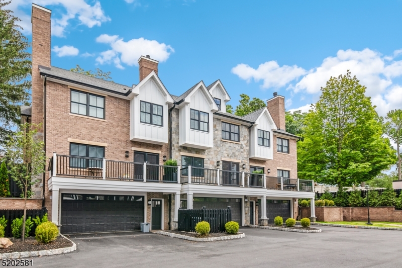 Downtown Summit - Residential