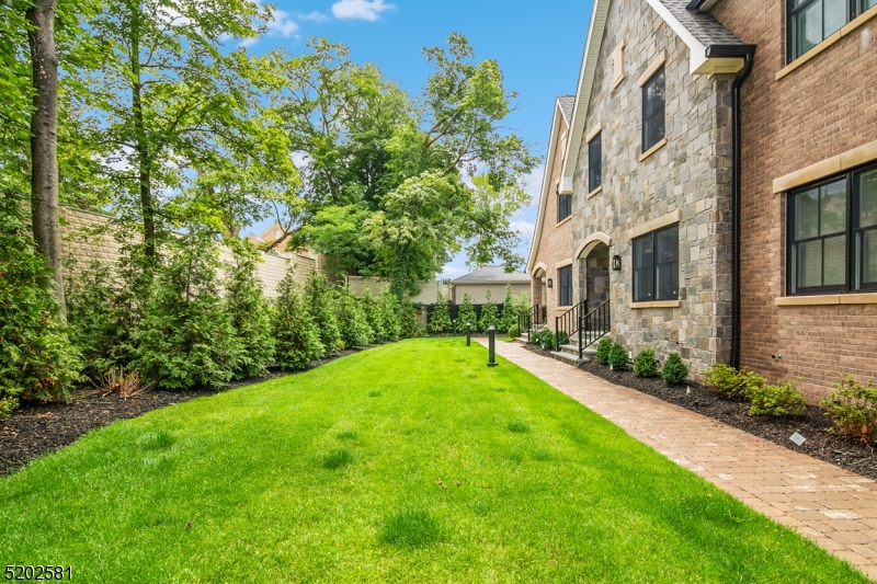 Downtown Summit - Residential