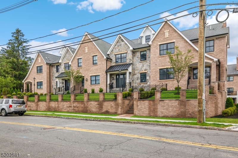 Downtown Summit - Residential