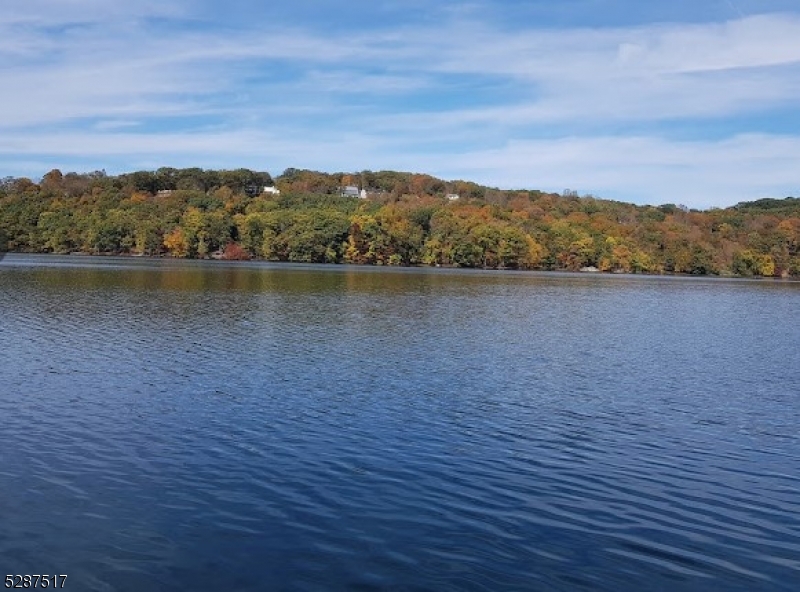 White Meadow Lake - Residential