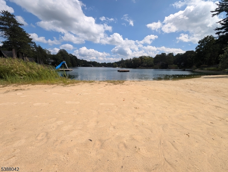 LAKE MOHAWAK - Residential