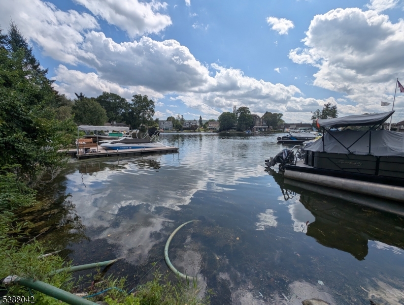 LAKE MOHAWAK - Residential