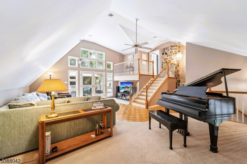 LAKE MOHAWAK - Residential