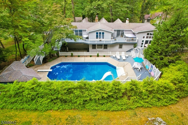 LAKE MOHAWAK - Residential