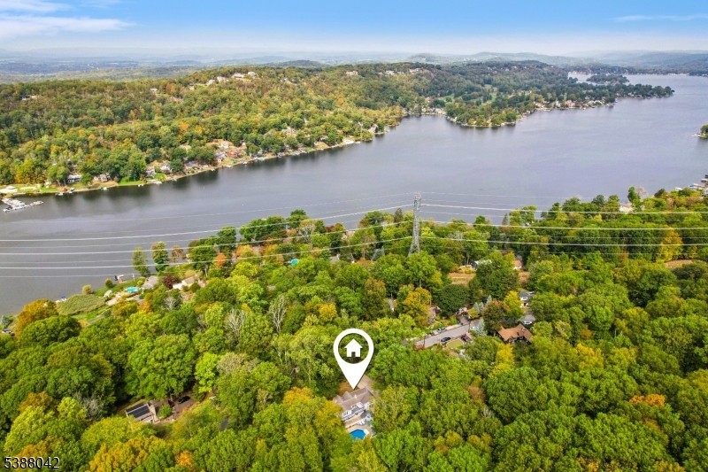 LAKE MOHAWAK - Residential