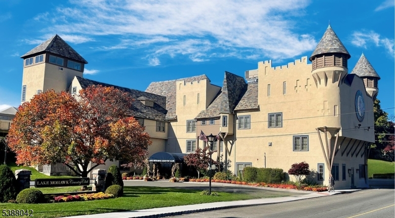 LAKE MOHAWAK - Residential