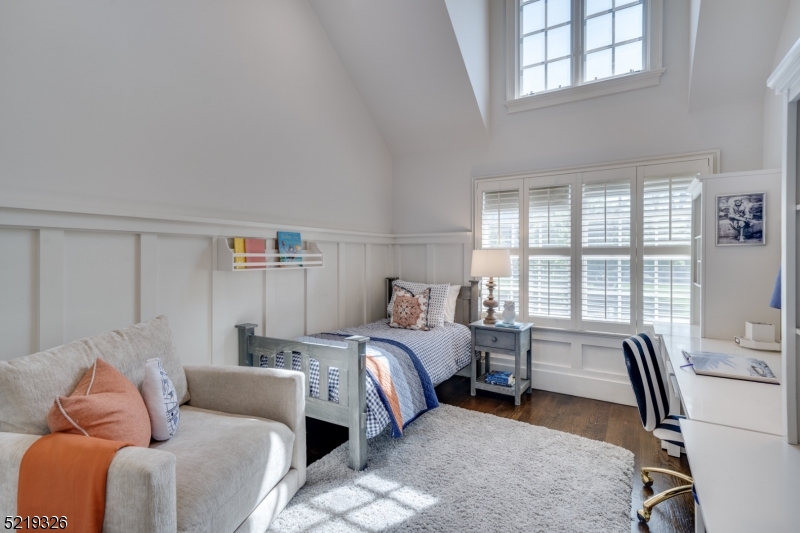 Rolling Hill - Residential