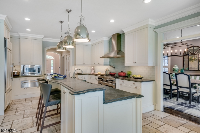 Rolling Hill - Residential