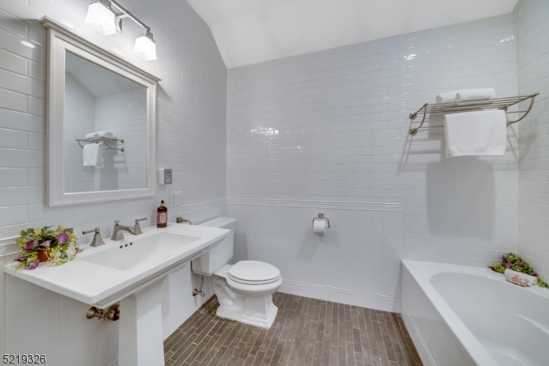 Rolling Hill - Residential