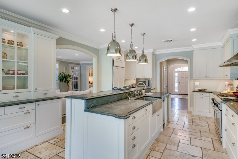 Rolling Hill - Residential