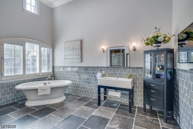 Rolling Hill - Residential