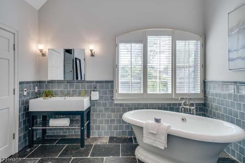 Rolling Hill - Residential