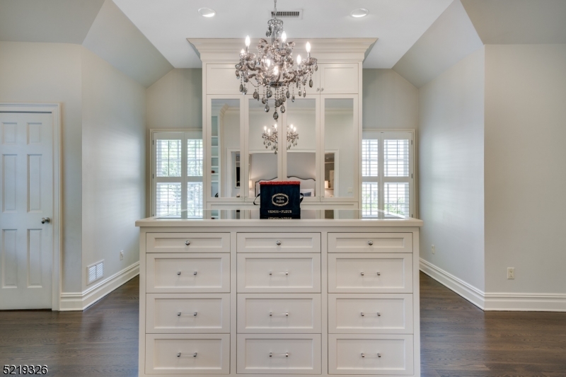 Rolling Hill - Residential