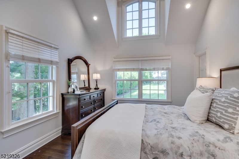 Rolling Hill - Residential