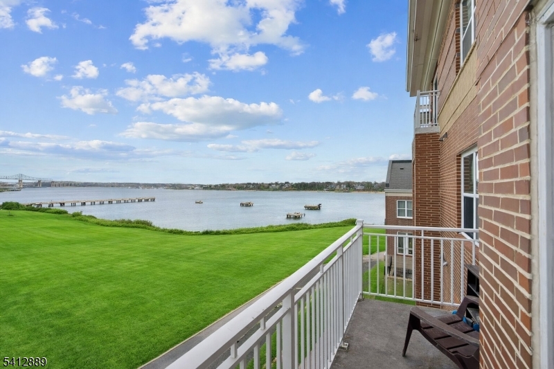 Bay View - Residential