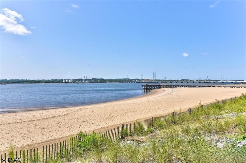 Bay View - Residential