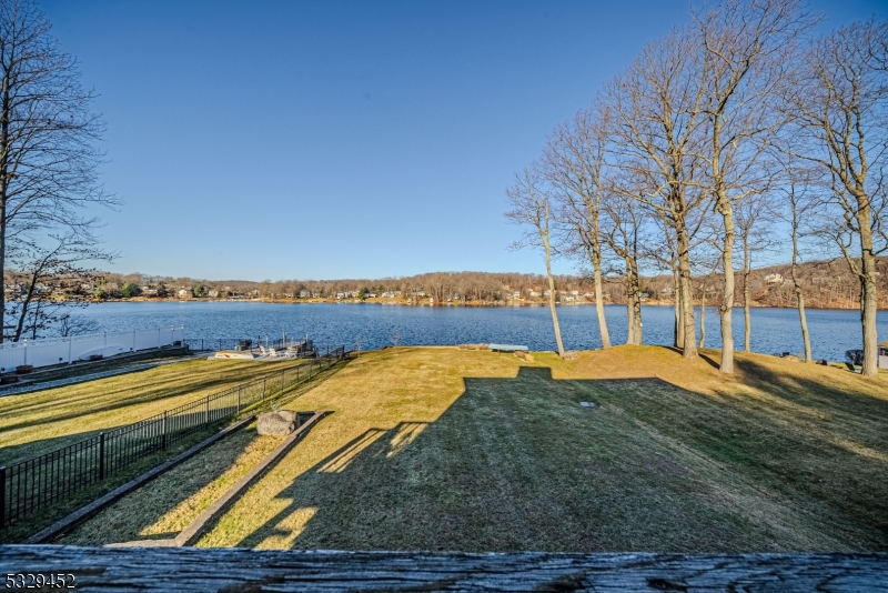 WHITE MEADOW LAKE - Residential