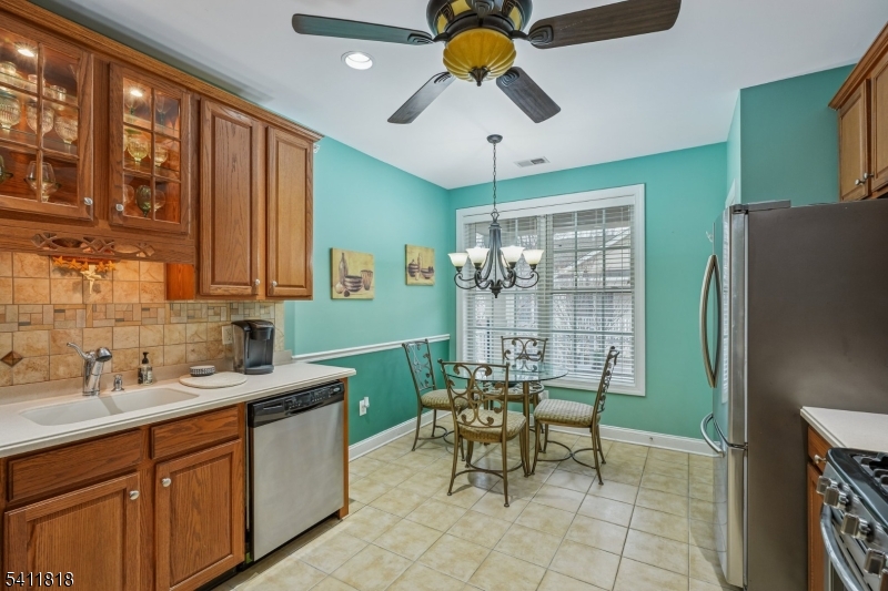 Four Seasons - Residential