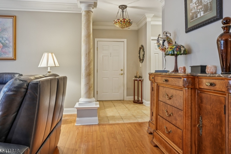 Four Seasons - Residential