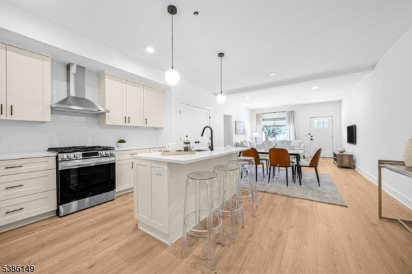 ADDRESS PRIVATE, MONTVILLE, NJ 07045 - Image e4f5e7ea9cf95442cd1be18fd58bc9ee/3631232382