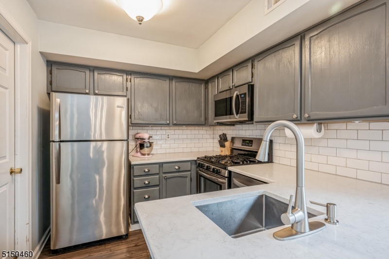 Quail Brook - Residential