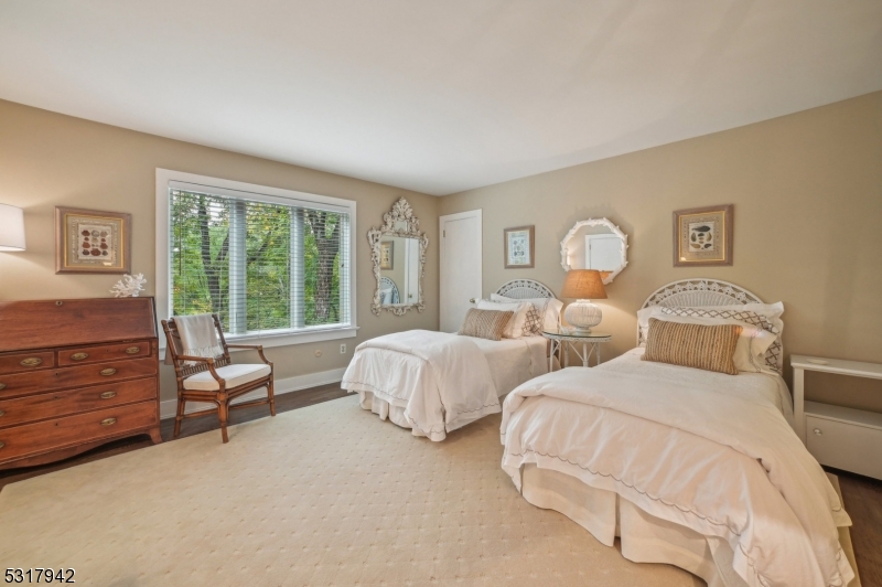 New Vernon - Residential