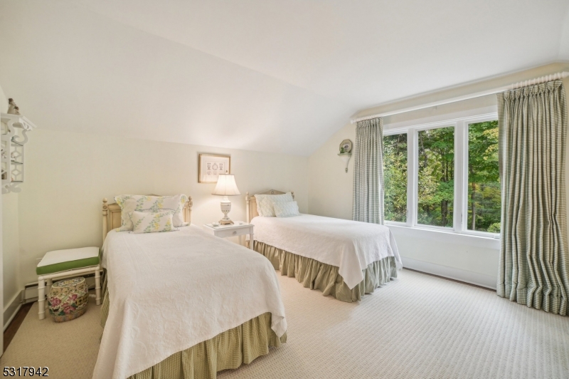 New Vernon - Residential