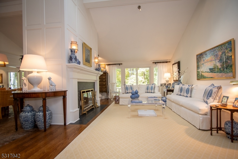 New Vernon - Residential