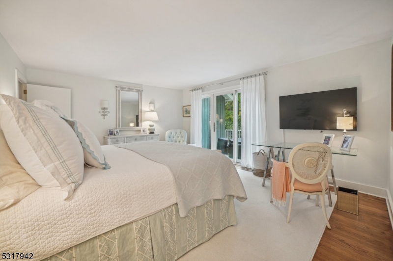 New Vernon - Residential