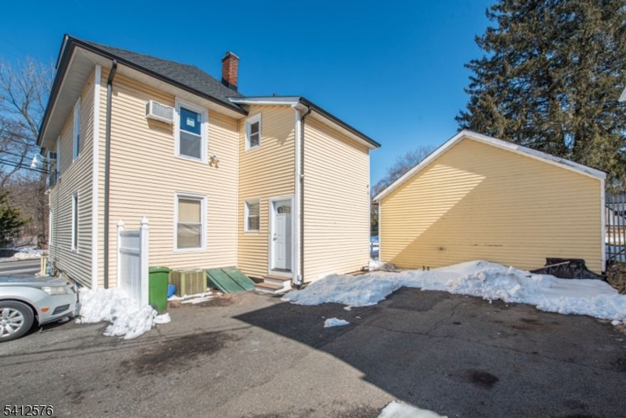 Updated multi-level rental offers 3 spacious bedrooms and 1.5 baths, featuring fresh paint throughout, brand-new carpet and newly installed hardwood floors. The bright eat-in kitchen is equipped with stainless steel appliances and flows into a large living room perfect for entertaining. Enjoy the added space of an office area on the 3rd floor, a brand-new full bathroom, and the convenience of an in unit laundry area with washer and dryer. Additional highlights include off-street parking and access to a highly rated school system. Ideally located close to shopping, restaurants, NYC transportation, and major highways, this home offers both comfort and convenience in one exceptional package.