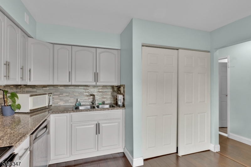 Claremont Hills - Residential